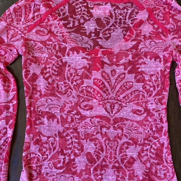 Free People Intimately Label  Red Paisley Long Sleeve Top Size XS - Picture 8 of 8